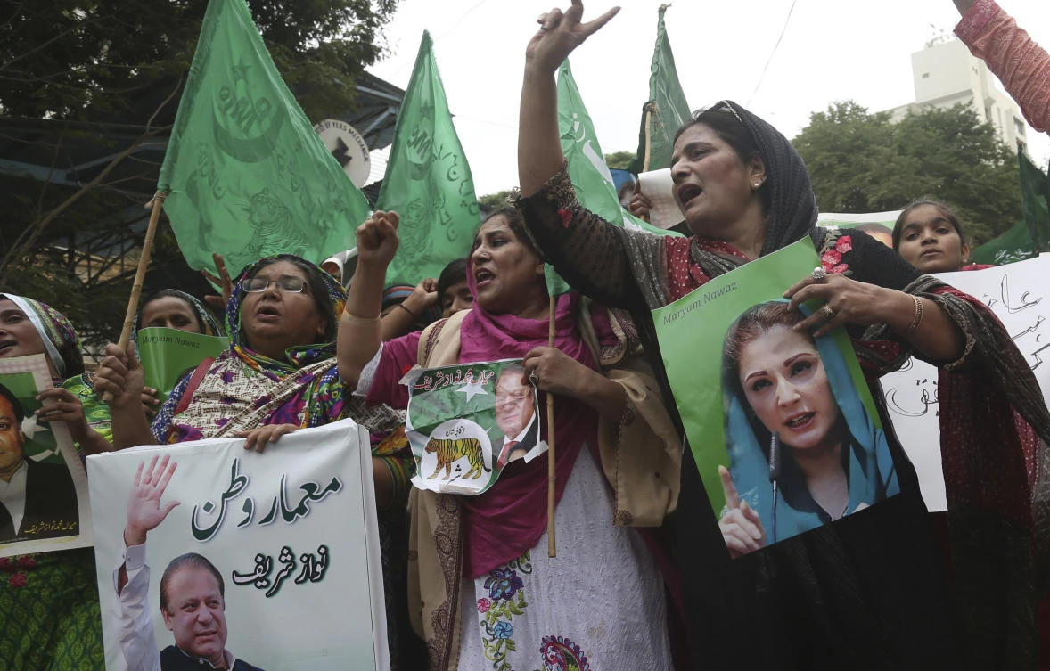 Pakistan’s new PM forms cabinet; Dar returns as finance minister
