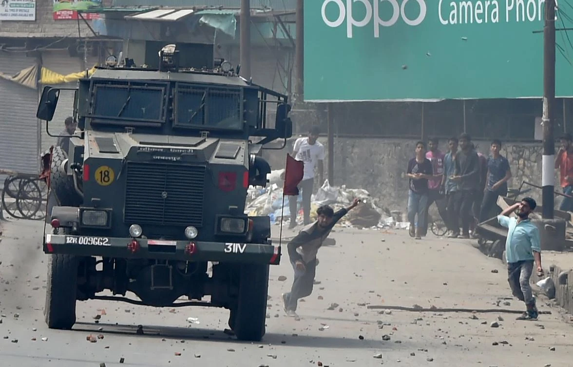 Kashmiri protestors clash with Indian government forces after the funeral procession of slain militant Yawar Nissar at Shipora in Anantnag, South of Srinagar, on August 4, 2017. from British rule in 1947. Both claim the territory in full. Two Indian soldiers and two rebels were killed in armed clashes on August 3, officials said, in another day of bloodshed in Kashmir where tensions are high following the death of a prominent militant. The rebels were killed in Kulgam, south of the main city of Srinagar in Indian-administered Kashmir, when they walked into an ambush laid by Indian soldiers. (AFP)