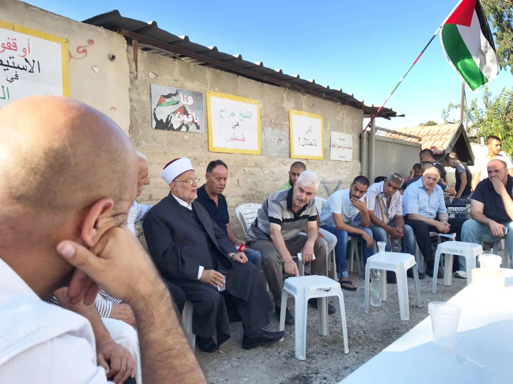 Former Mufti of Jerusalem Ekrima Sabri at the Shamasneh home in Sheikh Jarrah. (Waqf photo)