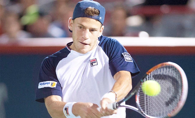 Diego Schwartzman of Argentina returns to Dominic Thiem of Austria during the first round of the ATP Montreal Masters Tuesday. (AP)