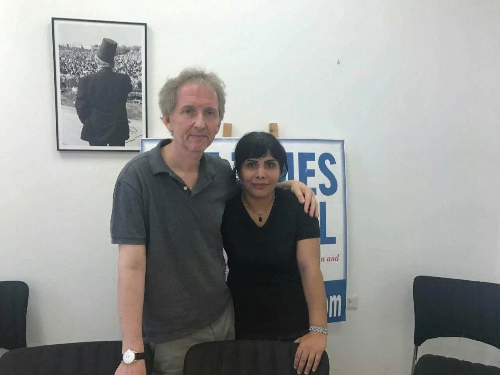 Neda Amin (R) and Times of Israel's David Horovitz. (Photo courtesy: Facebook)