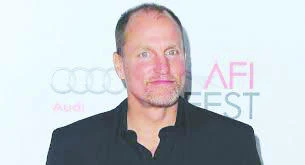 Woody Harrelson and Brie Larson. (AP)