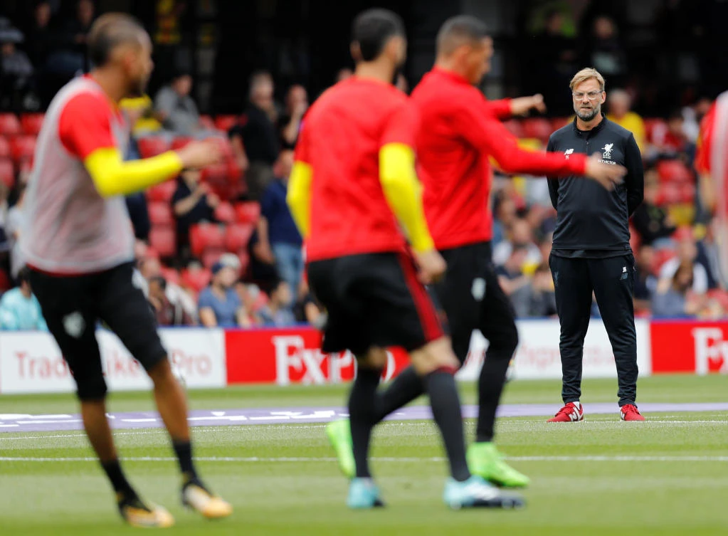 Liverpool manager Juergen Klopp watches his players warm up before a match. (File photo: Reuters)