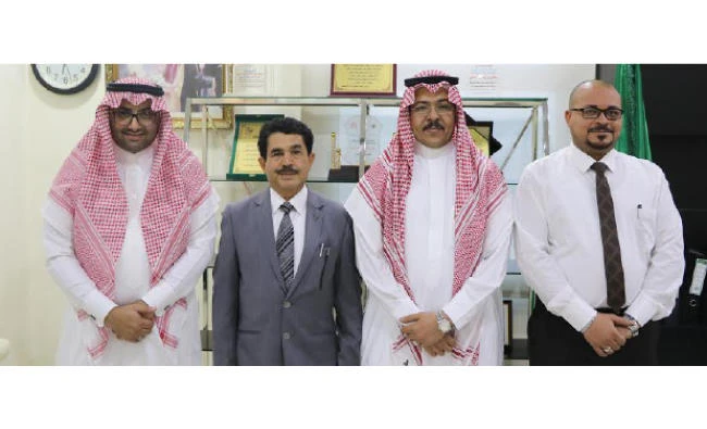 Sultan Salman Al-Saady, chairman of Group of Companies (third from left); Nadeem Tarin, a prominent businessman and philanthropist (second from left), Awad Al-Qahtani, DBIS chief operating officer (left) and Dr Alsayed Ismail Almradny, GSP chief executive officer pose for
photo after interview in Riyadh (AN photo by Ghaffar Ahmed Khan)