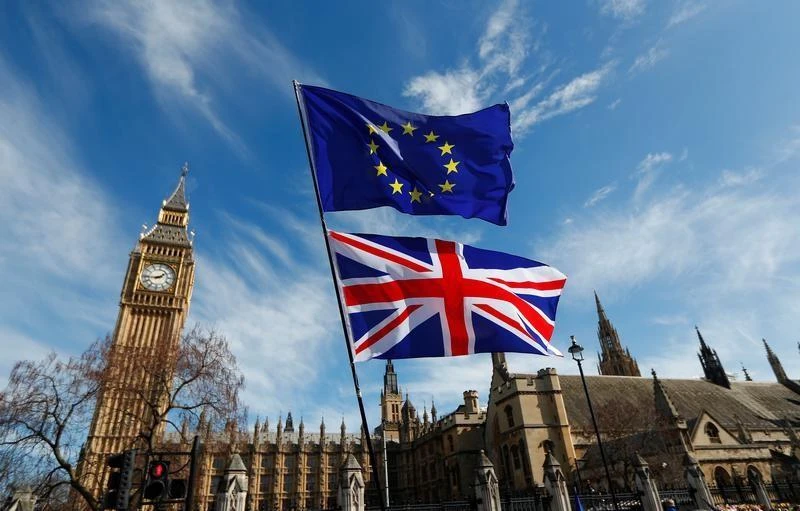 The European Union could retain oversight of customs controls at UK borders after it leaves the bloc under possible divorce scenarios. (Reuters)