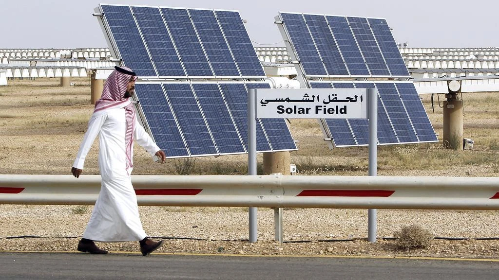 Above, a field of solar panels at Saudi Arabia’s King Abdulaziz City of Sciences and Technology. (Reuters)