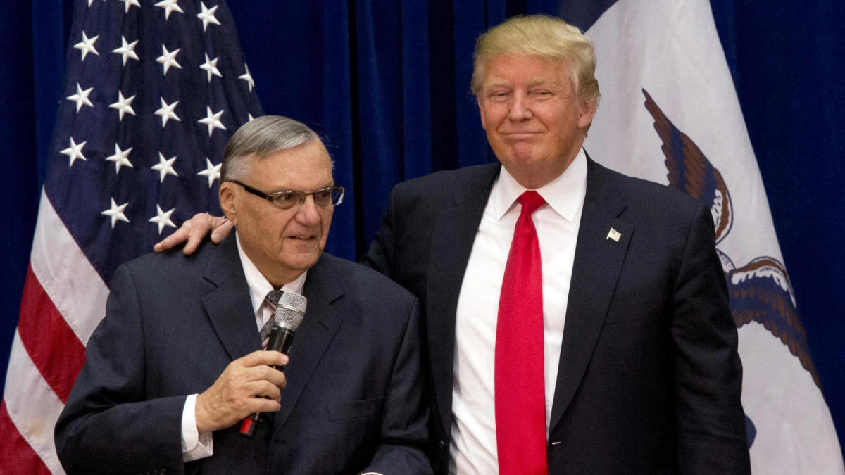 US President Donald Trump (R) is joined by former Arizona Sheriff Joe Arpaio ata campaign event. (AP)
