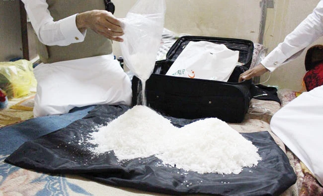 Two were arrested for attempting to bring in a quantity of banned narcotics in Jeddah. (SPA)