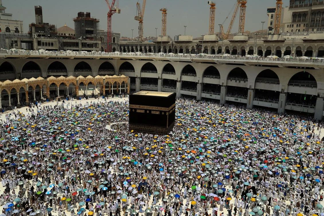 Special aerial footage showing the ‘stoning of Satan’ ritual, holy sites and Grand Mosque.