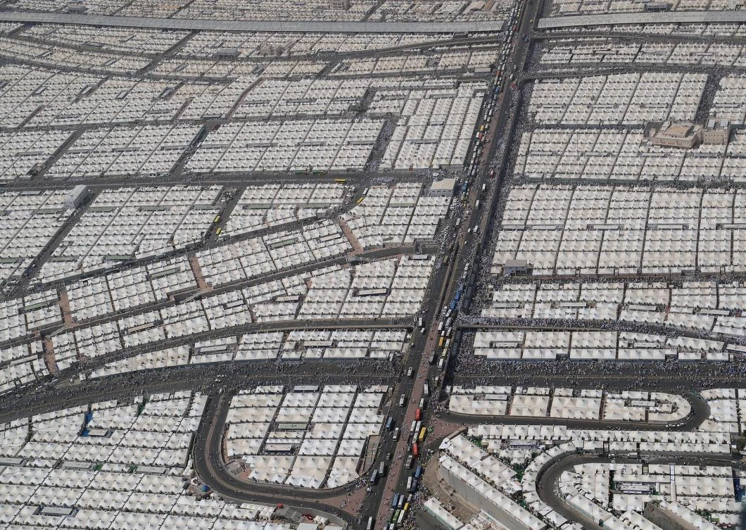 Special aerial footage showing the ‘stoning of Satan’ ritual, holy sites and Grand Mosque.