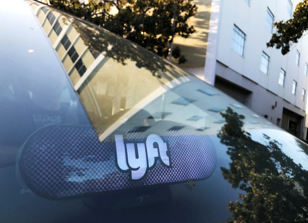 Ford, Lyft to collaborate on self-driving cars