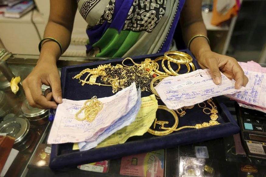 A Indian legislation makes it mandatory for jewelers to keep records of customers’ personal identification numbers or tax code number for transactions above 50,000 rupees. (Reuters)