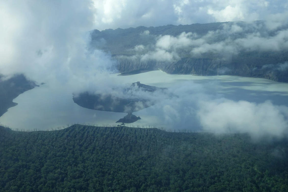 Vanuatu orders full evacuation of Ambae island as volcano threatens to erupt