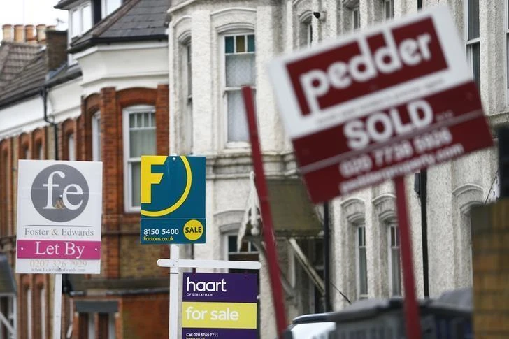 Prices in London fell by an annual 0.6 percent this month, Nationwide said. (Reuters)