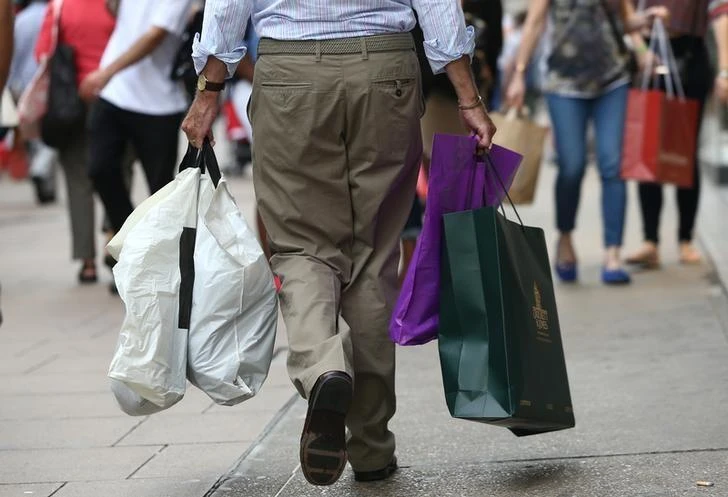 UK consumer credit picks up in August
