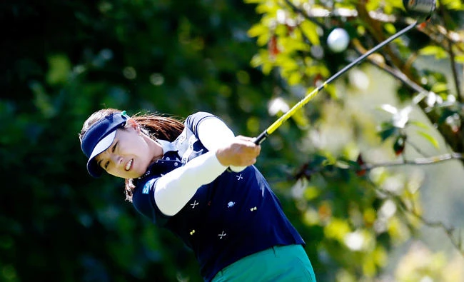 In-Gee Chun of South Korea tees off on the 5th hole during the first round of the LPGA Cambia Portland Classic at Columbia Edgewater Country Club on Thurday in Portland, Oregon. (AFP)