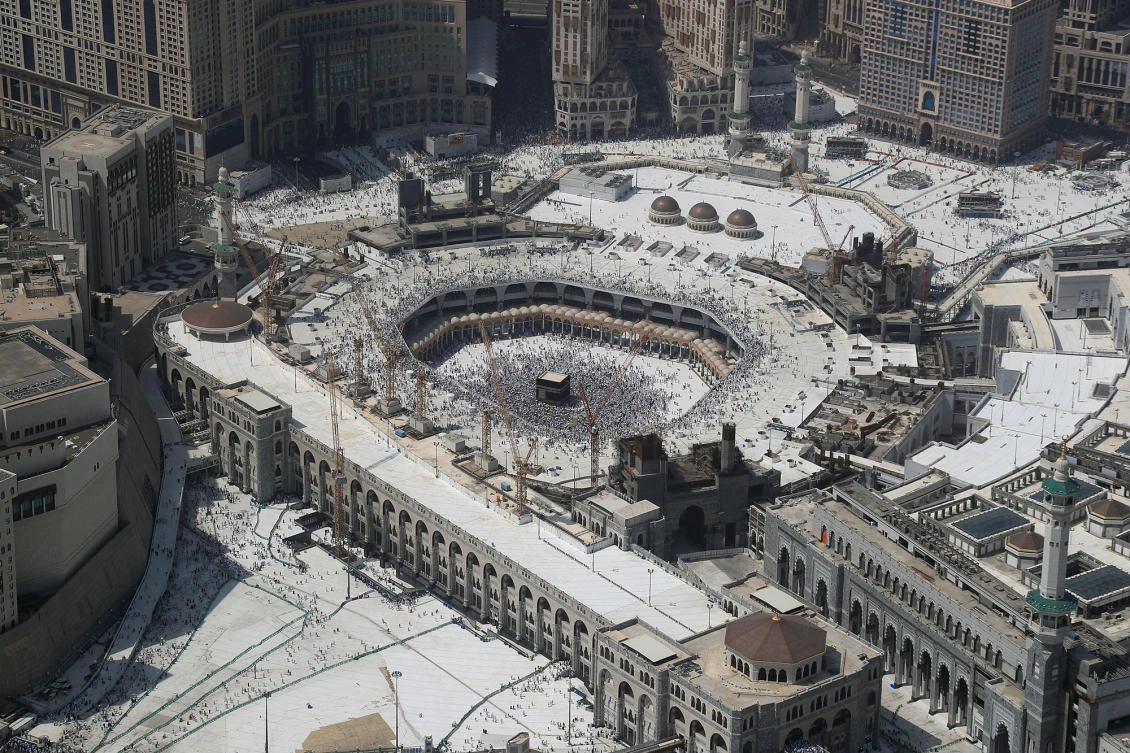 Special aerial footage showing the ‘stoning of Satan’ ritual, holy sites and Grand Mosque.