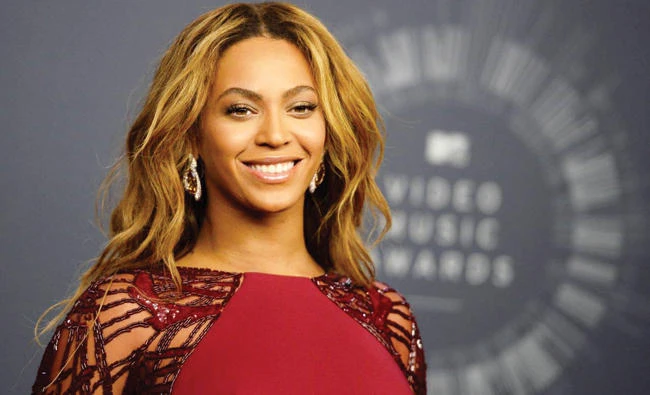 Beyonce, Streisand to headline Harvey relief telethon