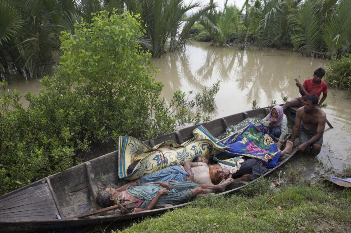 Bangladesh buries Rohingya shot dead in Myanmar. (Photo courtesy: social media)