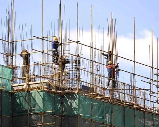 Construction experts said the increasing pace of construction in Abu Dhabi reflected the emirate’s urban renaissance during the two past decades. (AFP)