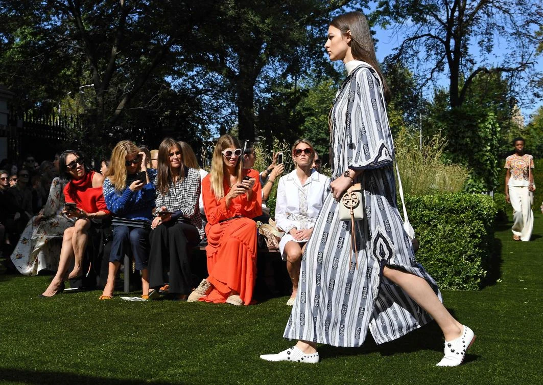 A model walks the runway for the Tory Burch Spring Summer 2018 fashion show during New York Fashion Week at Cooper Hewitt, Smithsonian Design Museum on September 8, 2017 in New York City. (AFP)