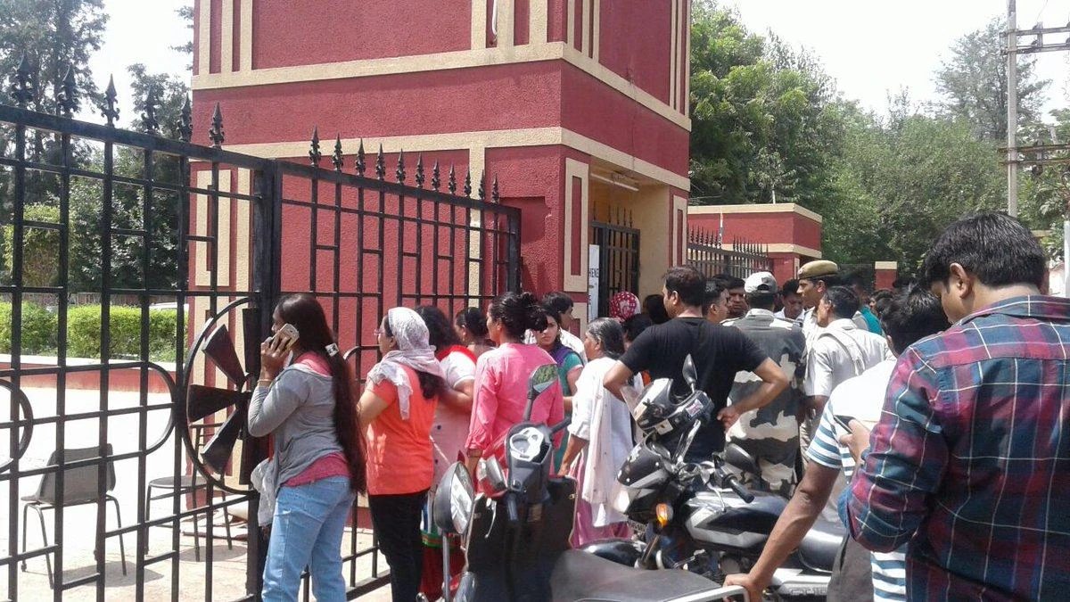 Police team arrive at Ryan International school in Gurgaon on Friday to investigate after the murder of a Class 2 student. (Photo courtesy: social media)