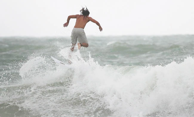 Hurricane Irma batters Cuba on way to Florida