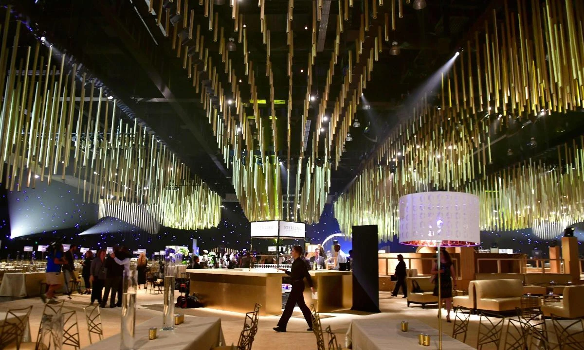 A waitress walks across the ballroom floor at the 2017 Emmy Awards Governors Ball press preview ahead of the 69th annual Emmy Awards in Los Angeles, California, on September 7, 2017. (File photo by AFP)