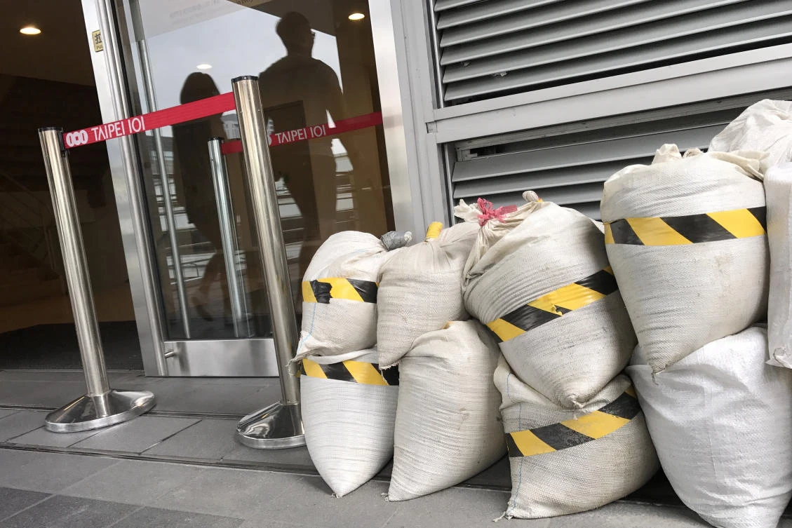Sandbags are prepared ahead of Typhoon Talim in a landmark building Taipei 101 in Taipei, Taiwan September 13, 2017. REUTERS/Tyrone Siu