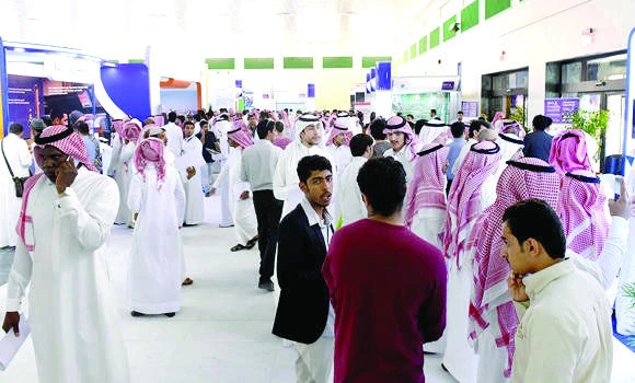 The total number of Saudi job-seekers was 1,075,933, of whom 216,352 were men and 859,581 women.
