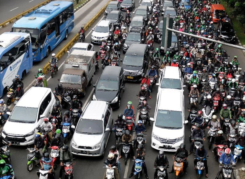 Graft-ridden Indonesia is home to one of Asia’s most inefficient bureaucracies and traffic gridlock plagues many of the archipelago’s largest towns. (AFP)
