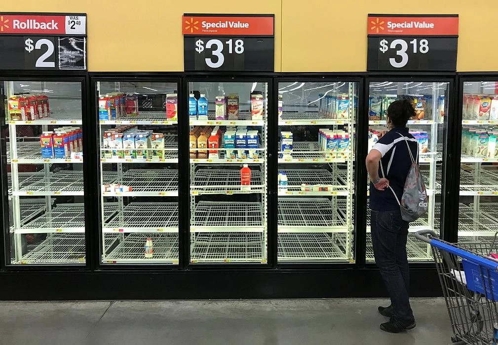 Hurricanes Harvey, Irma expected to dim US jobs growth in short term