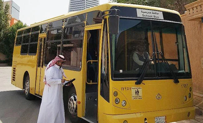 Saudi Education, Transport Ministries sign accord on traffic safety at girls’ schools, universities