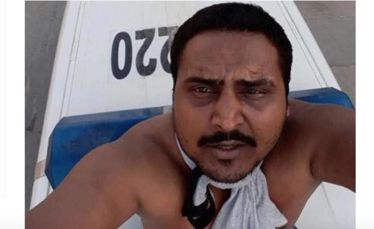 Indian suicidal driver steals cop's gun, takes selfie on police car roof