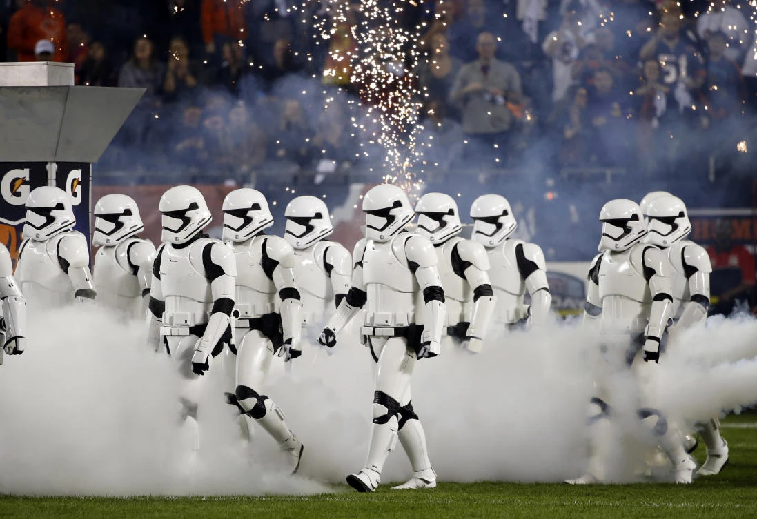 Watch: ‘The Last Jedi’ theatrical trailer debuts during US game