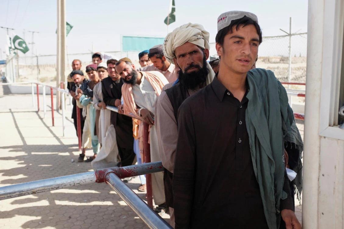 Afghan-Pakistan border villages brace for Berlin Wall-style divide