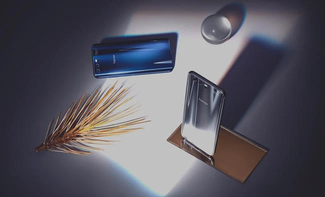 The Honor 9 industrial design is top-notch and features a 3D curved glass.