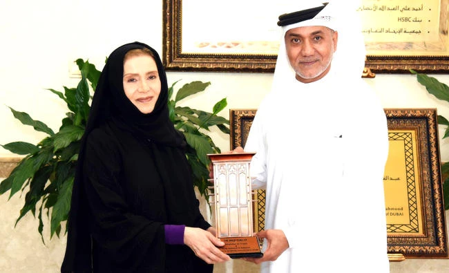Dawlat Mahmood Al-Mahmoud donated 20 million dirhams ($5.4 million) to Awqaf and Minors Affairs Foundation (AMAF).