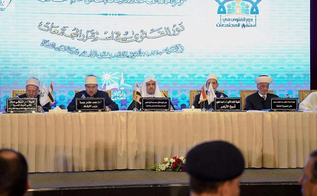 Muslim World League chief stresses need to differentiate fatwas to maintain stability