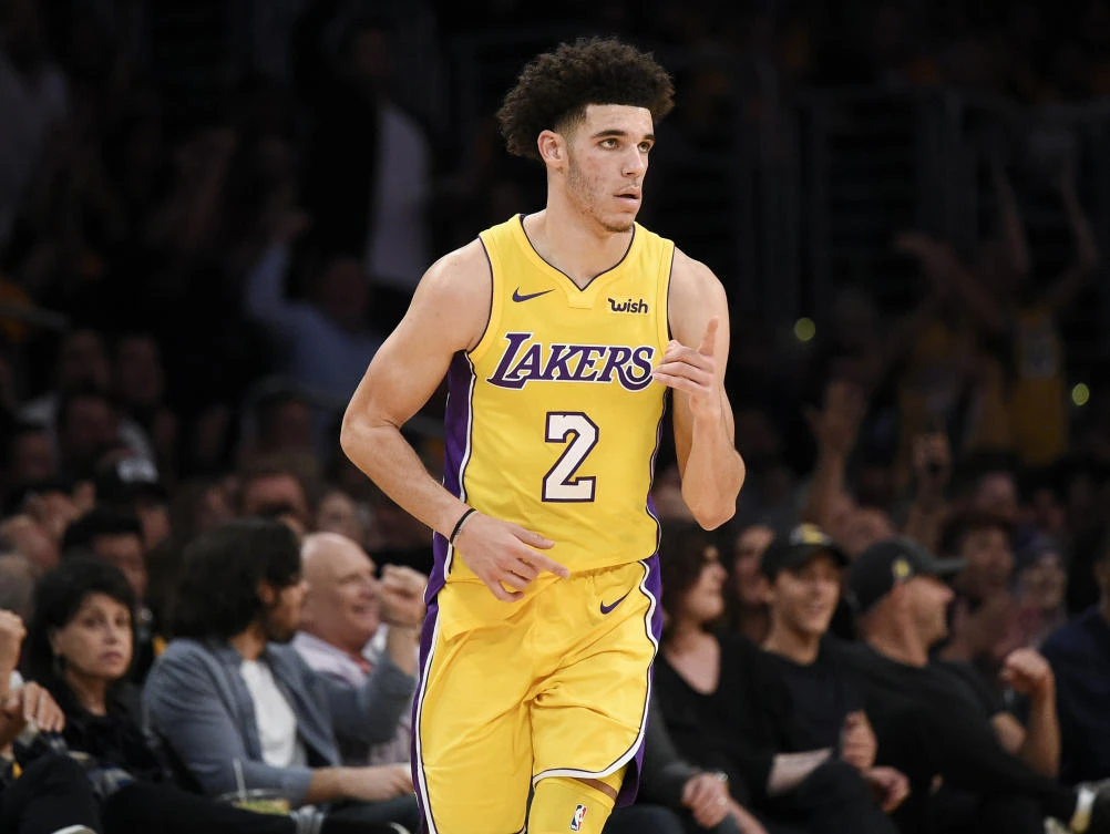 Los Angeles Lakers guard Lonzo Ball (2) reacts after making a three-point shot during the first half against the LA Clippers at Staples Center. (Kelvin Kuo-USA TODAY Sports)