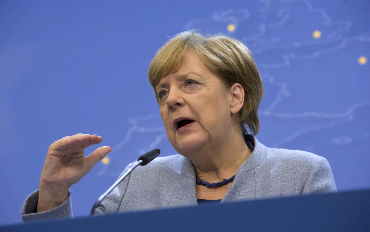 Germany’s Merkel sends positive signal to British PM May on Brexit talks