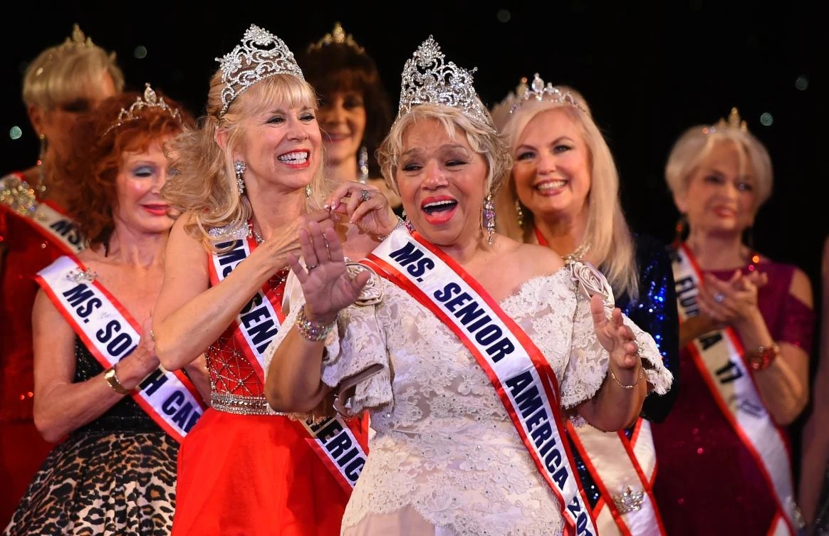 The 73-year-old Carolyn Slade Harden was crowned Ms Senior America during the 38th Annual National Ms. Senior America 2017 finals in Atlantic City, New Jersey. (AFP)