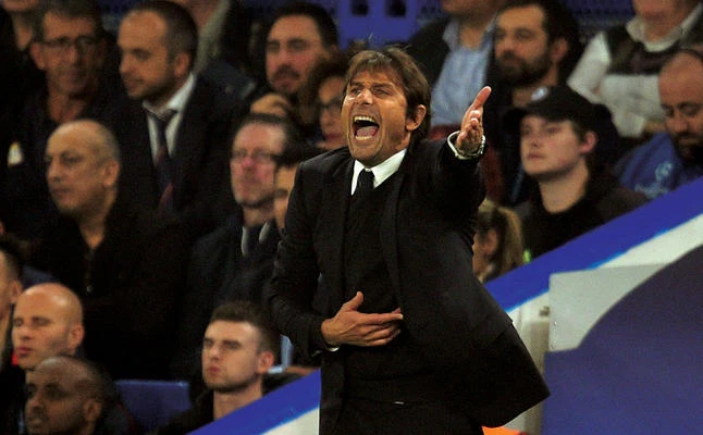 Chelsea's Italian head coach Antonio Conte gets angry during Chelsea’s 3-3 draw against Roma at Stamford Bridge on Wednesday. (AFP)