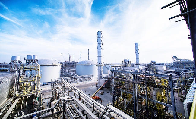 A view shows Saudi Aramco's Wasit Gas Plant, Saudi Arabia, December 8, 2014. Picture taken December 8, 2014. Saudi Aramco/Handout via REUTERS ATTENTION EDITORS - THIS PICTURE WAS PROVIDED BY A THIRD PARTY. NO RESALES. NO ARCHIVE.