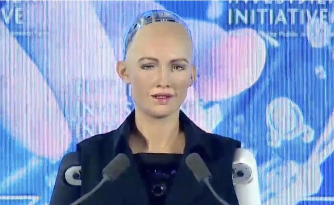 Saudi Arabia becomes first country to grant citizenship to a robot