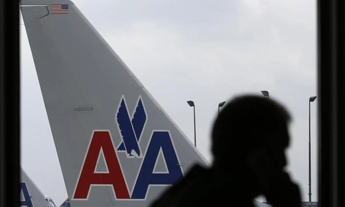 American Airlines said net income fell to $624 million or $1.28 per share in the quarter ended September 30. (Reuters)