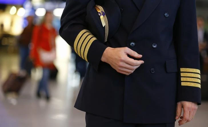 Pilots flying high as airline travel increases