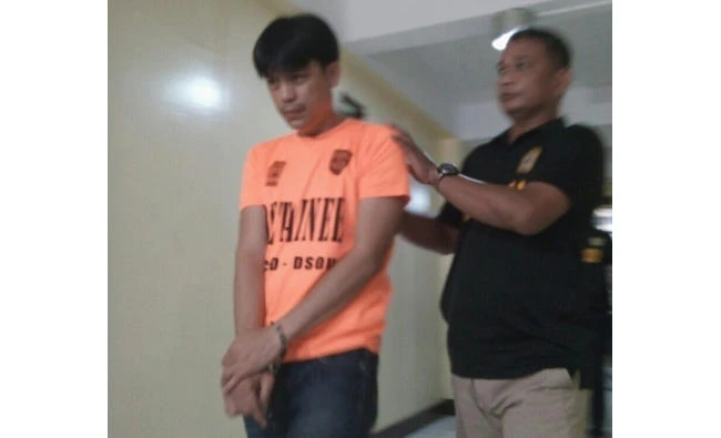 Police in Manila escort a Deash suspect. (AN photo)