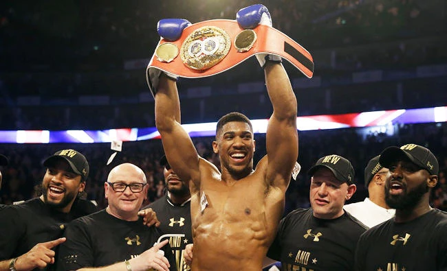 Anthony Joshua faces Carlos Takam tonight as the overwhelming favorite. (AP)