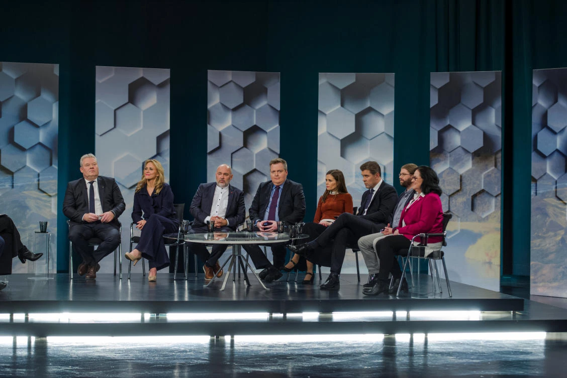 The ruling Independence Party took the largest share of the vote in the Iceland’s parliamentary election. (REUTERS/Geirix)